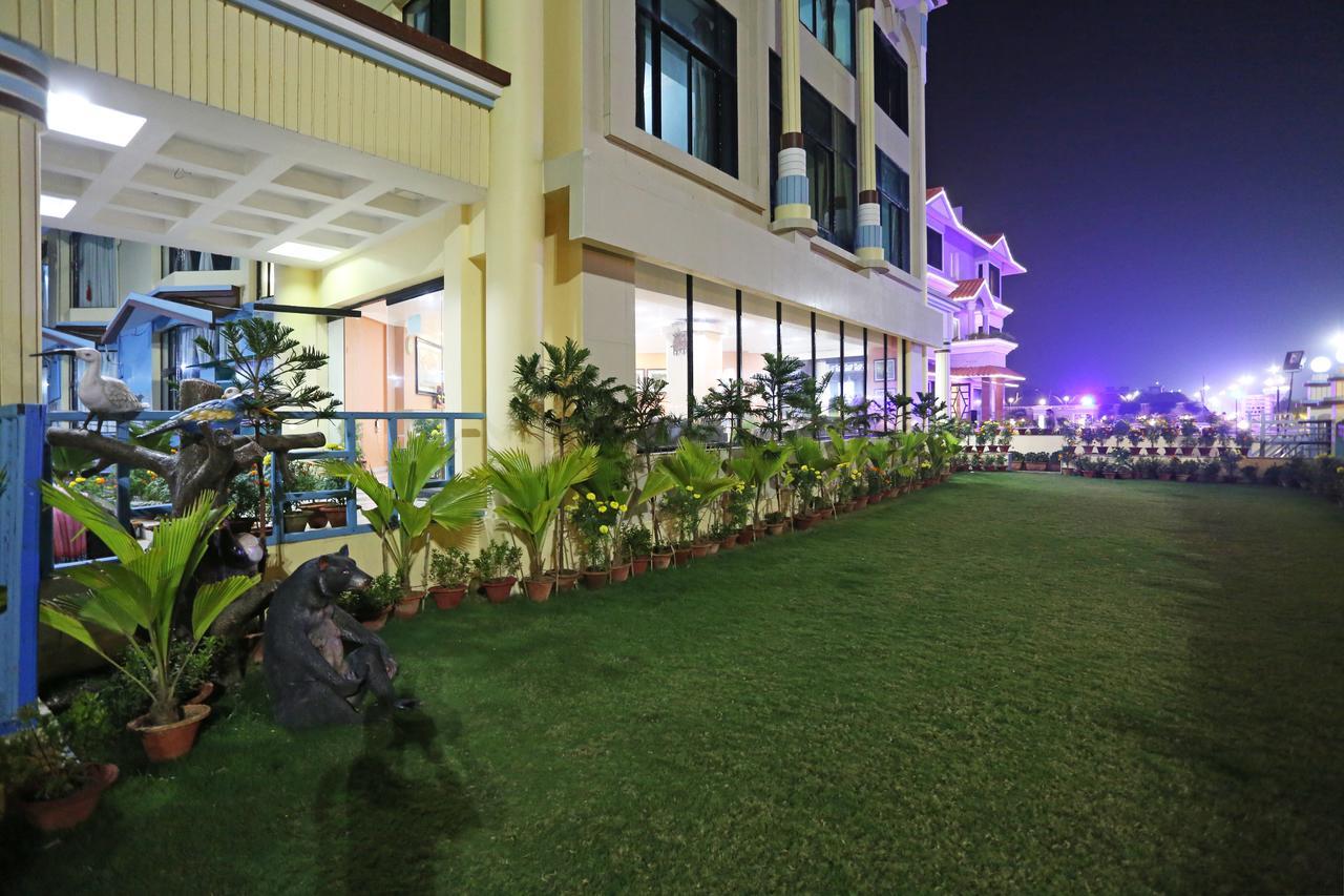 Hotel Niladri Puri Exterior foto