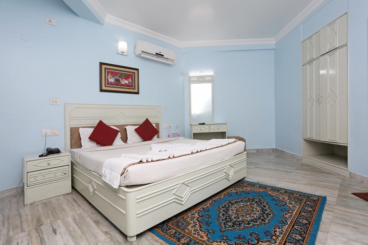 Hotel Niladri Puri Exterior foto