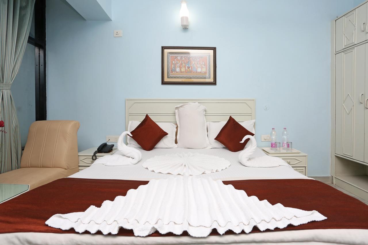 Hotel Niladri Puri Exterior foto